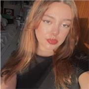 Profesora de inglés apta para enseñar hasta nivel B1.